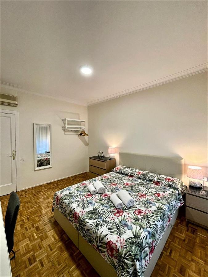 Villarroel Habitaciones Barcellona Esterno foto
