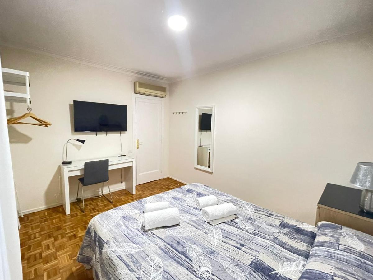 Villarroel Habitaciones Barcellona Esterno foto