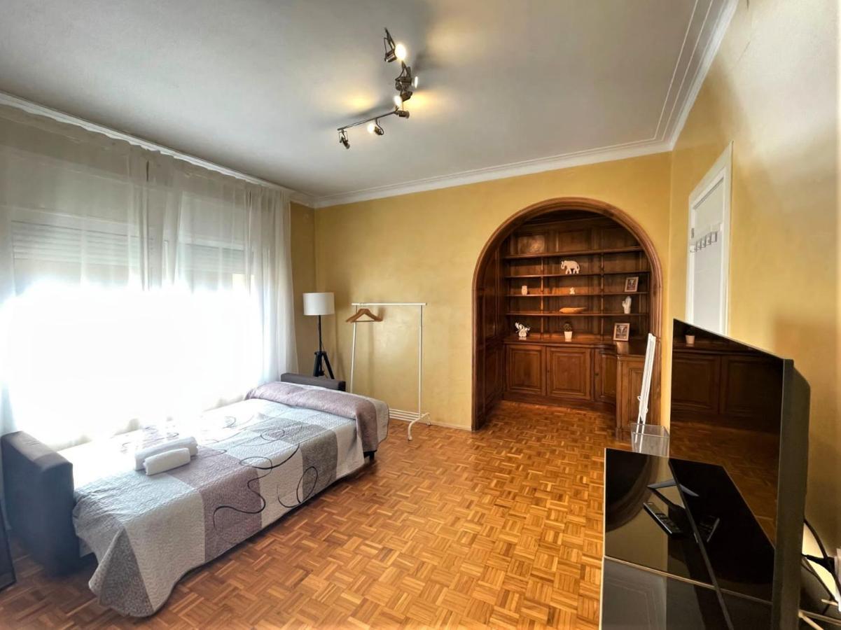 Villarroel Habitaciones Barcellona Esterno foto